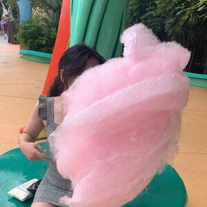 Meet your Posher, Sam